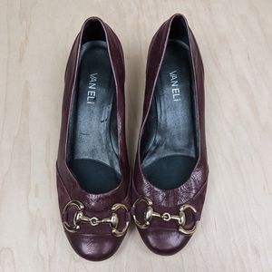 Van Eli, Burgundy & Gold Suede pumps (7M)